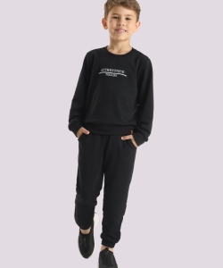 Conjunto Infantil Camiseta em Meia Malha Trabalhada e Shorts em Nylon (5)